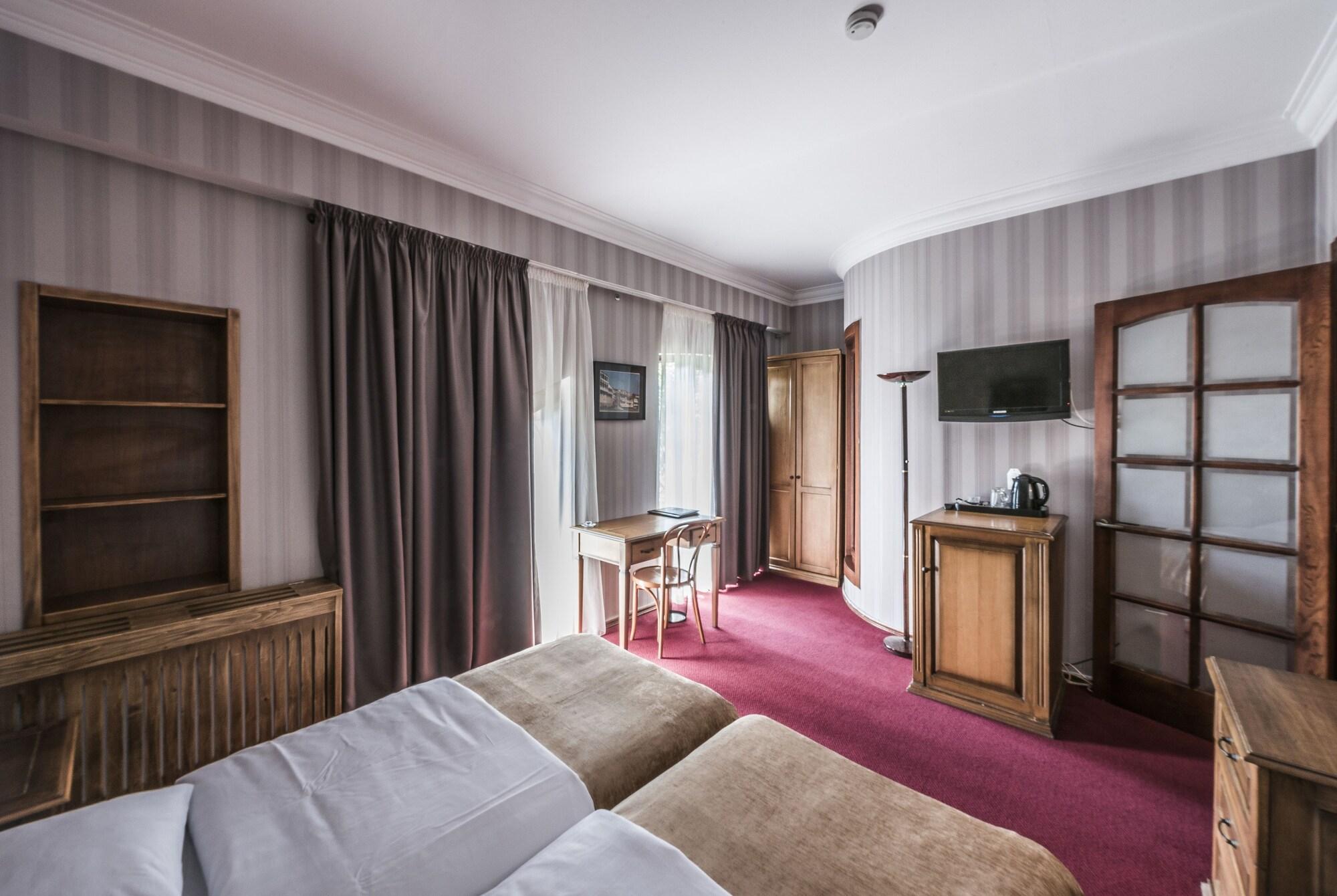 Hotel Kopala Tbilisi Exteriör bild