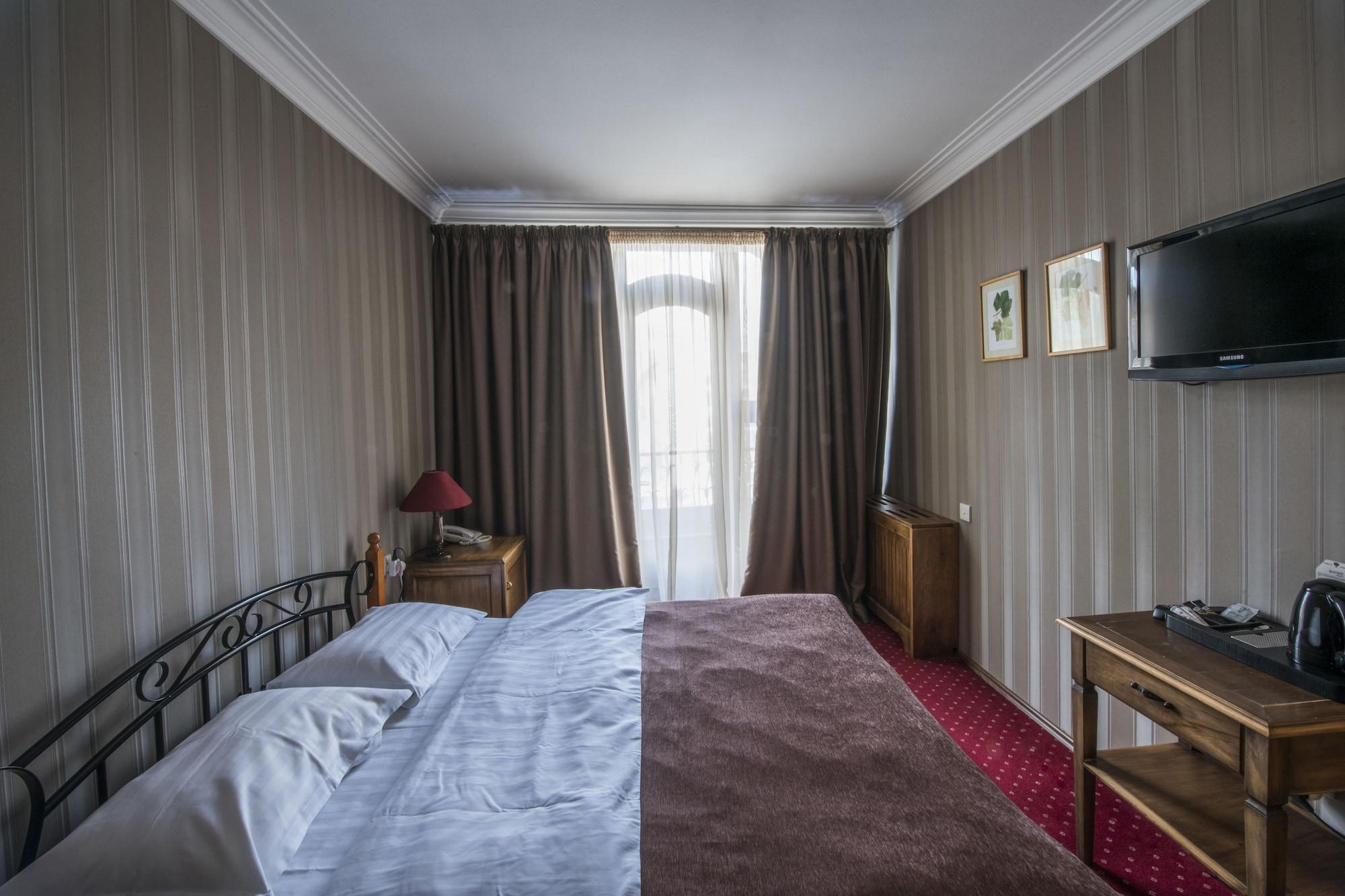 Hotel Kopala Tbilisi Exteriör bild