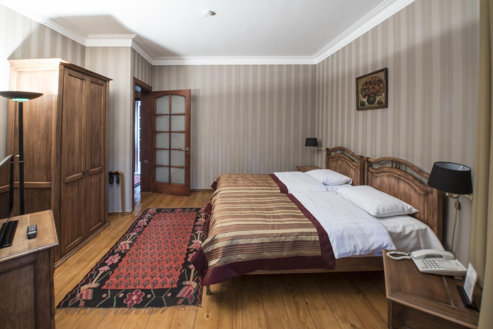 Hotel Kopala Tbilisi Exteriör bild