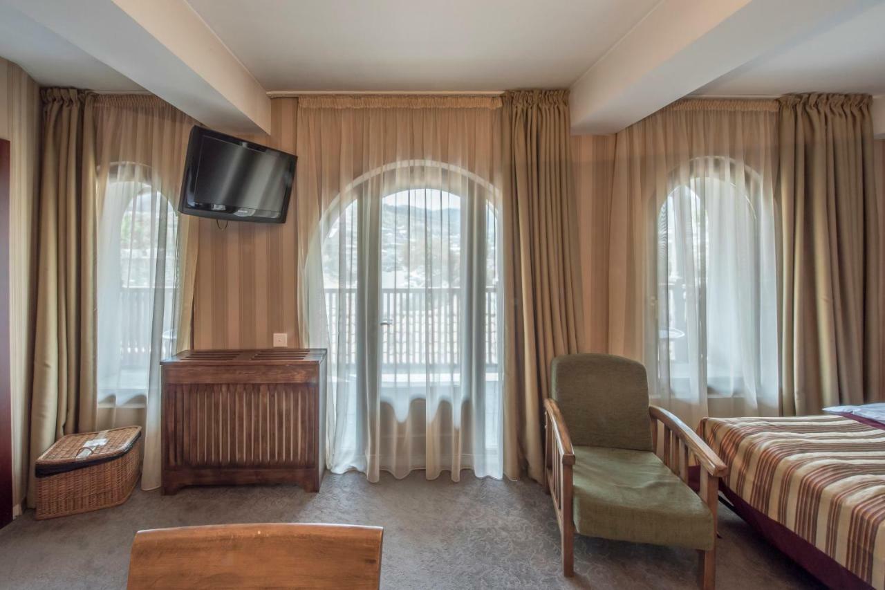Hotel Kopala Tbilisi Exteriör bild
